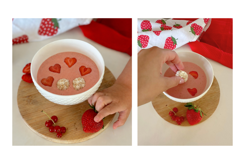 Eperkrémleves mini túrógombócokkal babáknak, kézbe fogott gombóccal és eper szívecskékkel